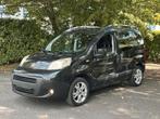 Fiat Qubo 1.4 Benzine 77 pk 2016 cntrl OK carpas, Voorwielaandrijving, Euro 5, Zwart, Zwart