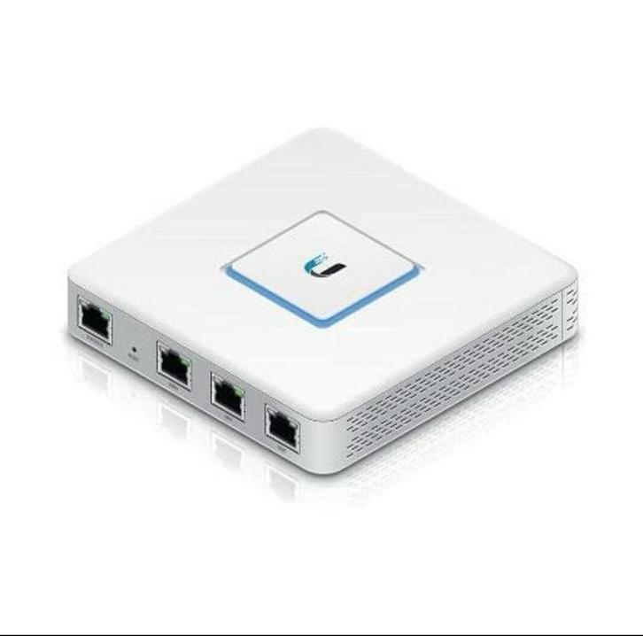 Unifi gateway (Router), Computers en Software, Routers en Modems, Zo goed als nieuw, Router, Ophalen