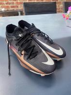 Nike voetbalschoenen, Sport en Fitness, Ophalen, Gebruikt, Schoenen