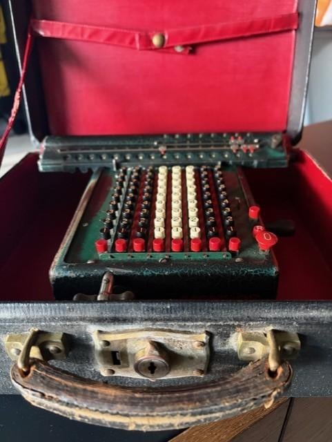 Vintage Bell Punch calculator, Antiek en Kunst, Antiek | Kantoor en Zakelijk, Ophalen