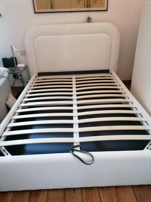 Lit Box, Huis en Inrichting, Slaapkamer | Boxsprings, Zo goed als nieuw, 140 cm, 200 cm, Tweepersoons, Crème, Ophalen