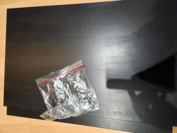 Besta Ikea Tablet (2x stuks) 56x36cm Bruin Zwart beschikbaar voor biedingen