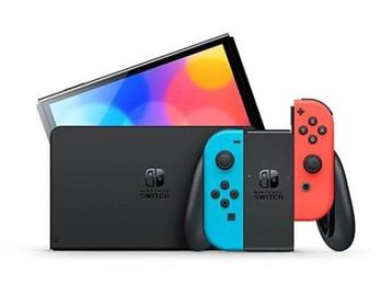 Nintendo Switch OLED + accessoires  beschikbaar voor biedingen