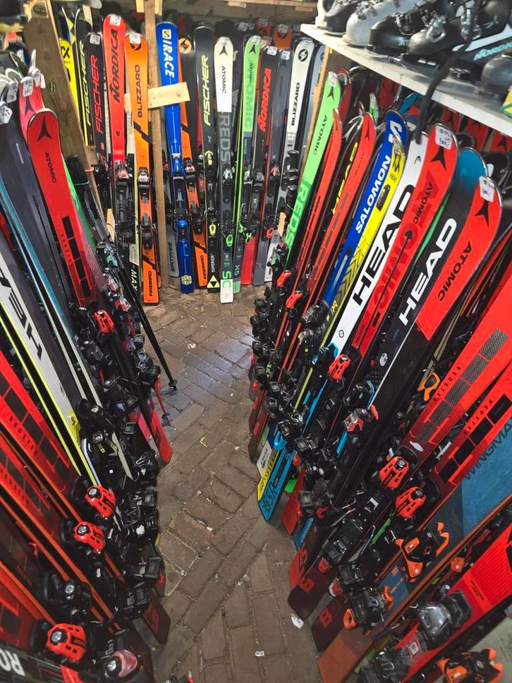 Atomic stockli fischer head salomon volkl blizzard nordica, Sport en Fitness, Skiën en Langlaufen, Zo goed als nieuw, Ski's, Ski