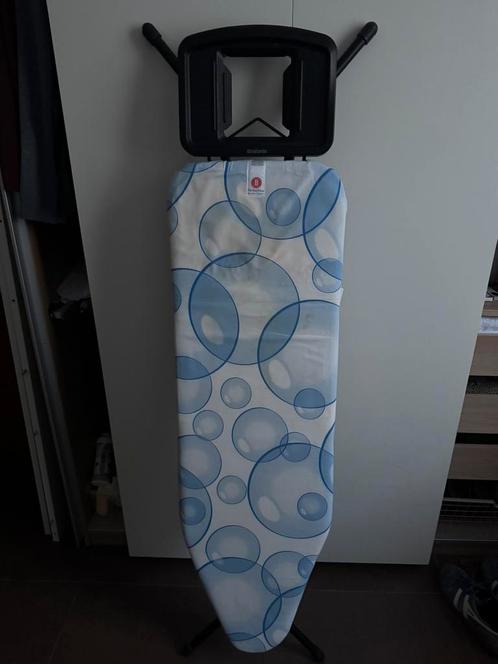Strijkplank Brabantia type B, Elektronische apparatuur, Strijkijzers en Strijkplanken, Gebruikt, Ophalen
