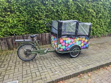 Bakfiets vélo avec bac8/10 kinderen 8/10 enfants électrique