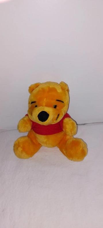 pluche knuffel beer Winnie de Pooh beschikbaar voor biedingen