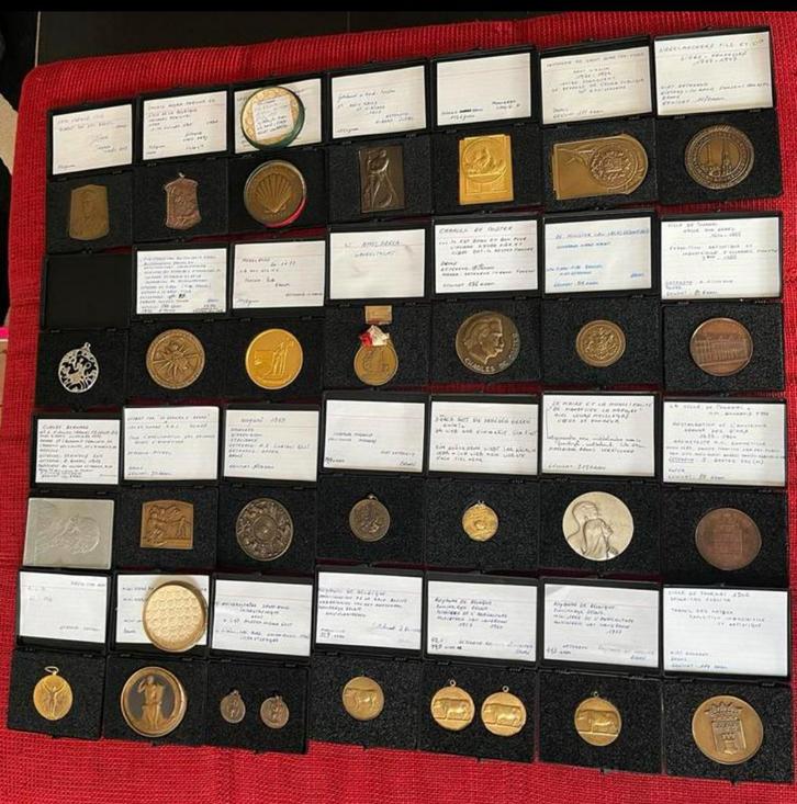 Grote collectie vintage antieke en oude medailles, Postzegels en Munten, Penningen en Medailles, Brons, Ophalen