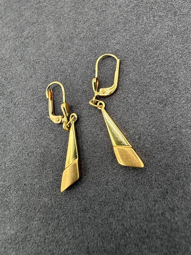 14K Gouden Oorbellen – Elegante Hangers – 2,8 gram, Handtassen en Accessoires, Oorbellen, Zo goed als nieuw, Hangers, Goud, Goud