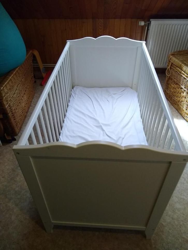 babybed, Kinderen en Baby's, Babywiegjes en Ledikanten, Zo goed als nieuw, Ledikant, Ophalen