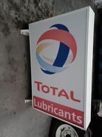 Grote lichtreclame Total lubricants, Verzamelen, Merken en Reclamevoorwerpen, Ophalen, Zo goed als nieuw, Lichtbak of (neon) lamp