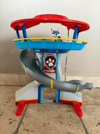Paw Patrol set met veel auto’s, figuren en uitkijktoren, Ophalen, Zo goed als nieuw