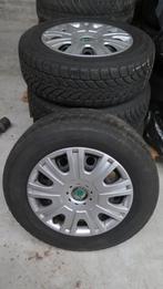 Pneus hiver sur jantes Skoda Octavia 195/65 R15, Auto-onderdelen, Banden en Velgen, Ophalen, Gebruikt, 15 inch, Winterbanden