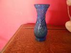 petit vase bleu, Maison & Meubles, Accessoires pour la Maison | Vases, Comme neuf, Bleu, Moins de 50 cm, Enlèvement ou Envoi