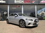 Mercedes-Benz A-CLASS 180 CAMERA 360/AIRCO/NAVI/BOITE AUTO/G, Auto's, Stof, Gebruikt, 4 cilinders, 136 pk