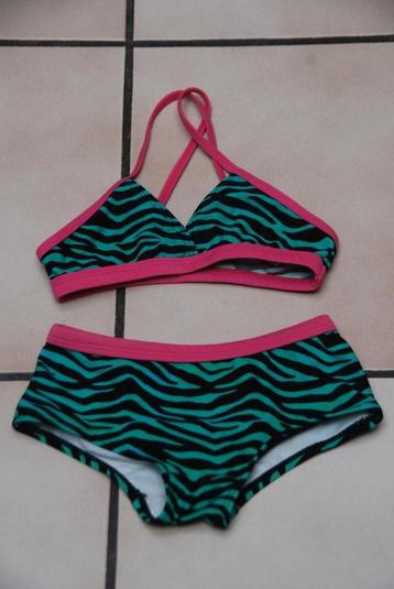 Bikini - Groen en zwart badpak T116/122 of 6/7 jaar TB beschikbaar voor biedingen