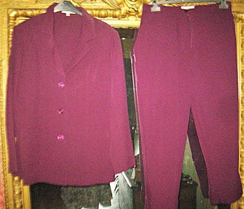 set: jas en korte broek... nieuw, Kleding | Dames, Jasjes, Kostuums en Pakken, Nieuw, Kostuum of Pak, Maat 42/44 (L), Ophalen of Verzenden