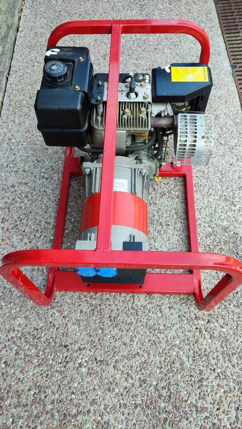 Groupe électrogène monophasé - Moteur Briggs&Stratton, Doe-het-zelf en Bouw, Aggregaten, Gebruikt, Benzine, Minder dan 5 kVA, Ophalen