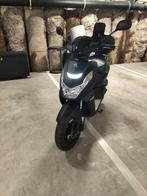 Peugeot kisbee 50cc (B) Black Edition, Fietsen en Brommers, Ophalen, Zo goed als nieuw, Elektrisch