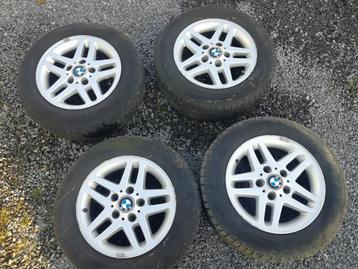 Velgen + winterbanden KUMHO 195/65/R15  beschikbaar voor biedingen
