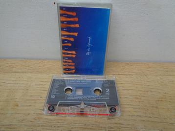 Paul McCartney cassette "Off the Ground" [UK-1993] beschikbaar voor biedingen