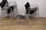 15 kantoorstoelen stapelbaar, Ophalen, Gebruikt, Grijs