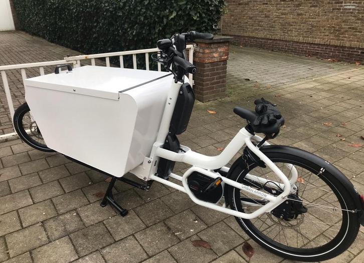 Urban arrow flatbed L Performance 500WH white, Fietsen en Brommers, Fietsen | Bakfietsen, Zo goed als nieuw, Ophalen