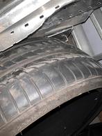 235/35/19, Enlèvement, Comme neuf