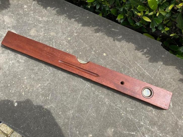 VINTAGE WATERPAS. WERKT NOG. L : 60 CM, H : 6 CM, Antiek en Kunst, Antiek | Gereedschap en Instrumenten, Ophalen of Verzenden