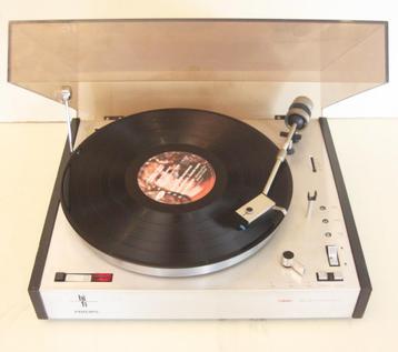 Philips 202 Elektronic Platenspeler / 1969 / Made In Holland beschikbaar voor biedingen