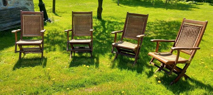 4 anciennes chaises de jardin en bois exotique et rotin, Jardin & Terrasse, Chaises de jardin, Utilisé, Bois, Enlèvement
