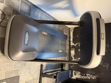 Technogym Run Now 700 Excite loopband beschikbaar voor biedingen