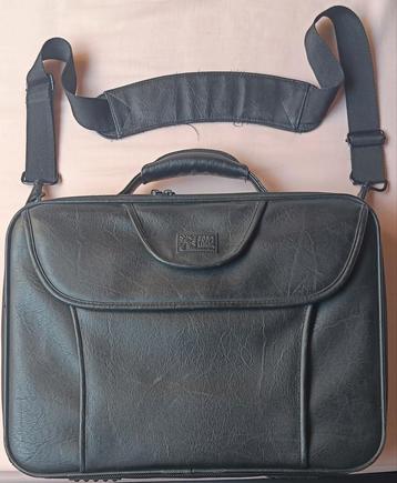 Lederen laptop tas 17 inch te koop beschikbaar voor biedingen
