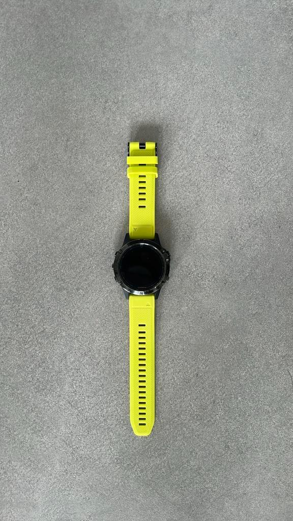 Garmin Fenix 5 Sapphire, Handtassen en Accessoires, Smartwatches, Zo goed als nieuw, Afstand, Calorieverbanding, Conditie, GPS