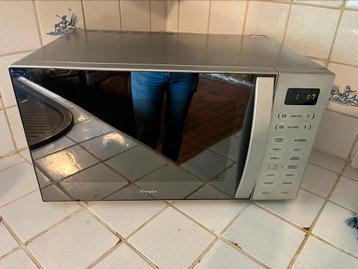 Grote Whirlpool microgolf met grill (nieuwstaat) beschikbaar voor biedingen