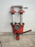 A vendre ancienne pompe a essence