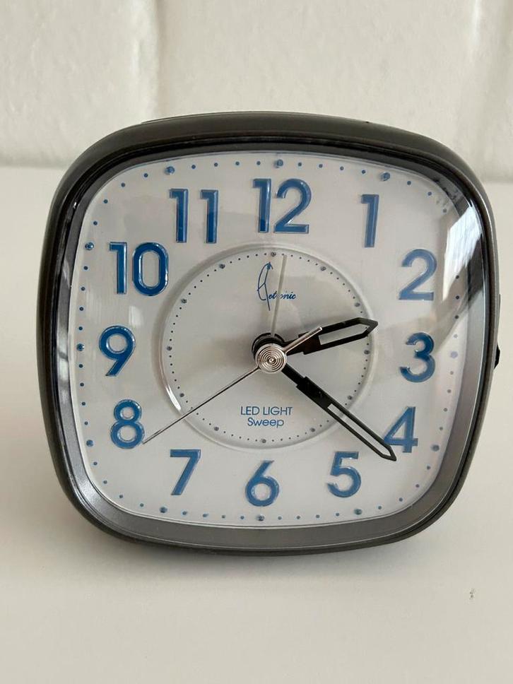 Réveil/réveil analogique, Electroménager, Réveils, Comme neuf, Analogique, Enlèvement ou Envoi