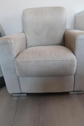 2 Beige lederen zeteltjes beschikbaar voor biedingen