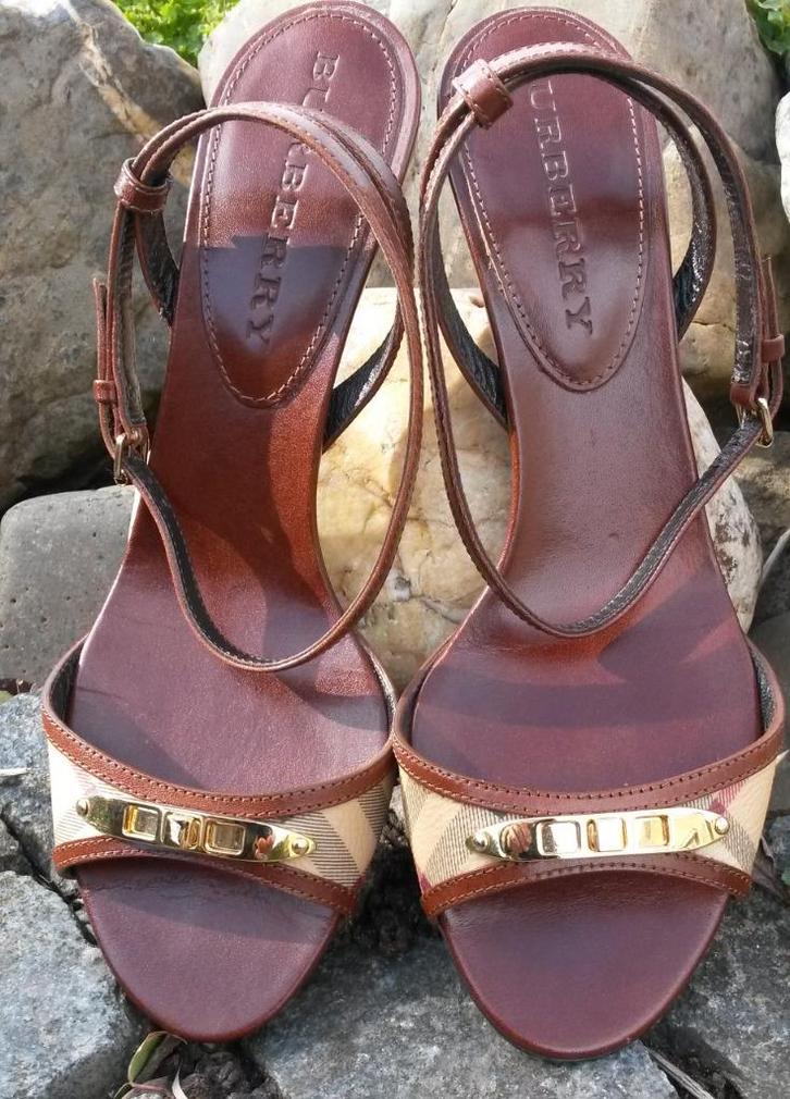 BURBERRY Sandalen, Kleding | Dames, Schoenen, Zo goed als nieuw, Ophalen of Verzenden