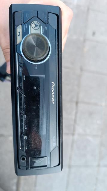 Auto radio Pioneer comme neuf USB, bluetooth MVH-S41BT, Autos : Divers, Enlèvement, Comme neuf