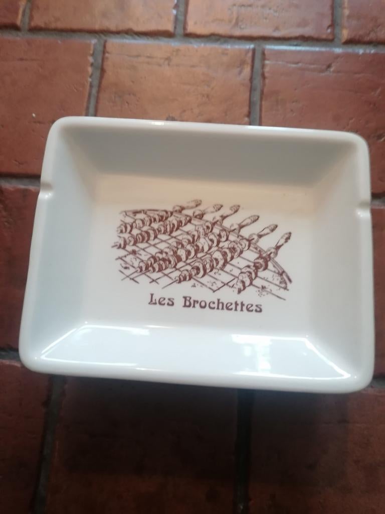 Lot de 6 assiettes à brochette de gien, Enlèvement