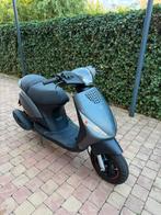 Piaggio Zip 50, Fietsen en Brommers, Ophalen, Zip, Klasse A (25 km/u), Zo goed als nieuw