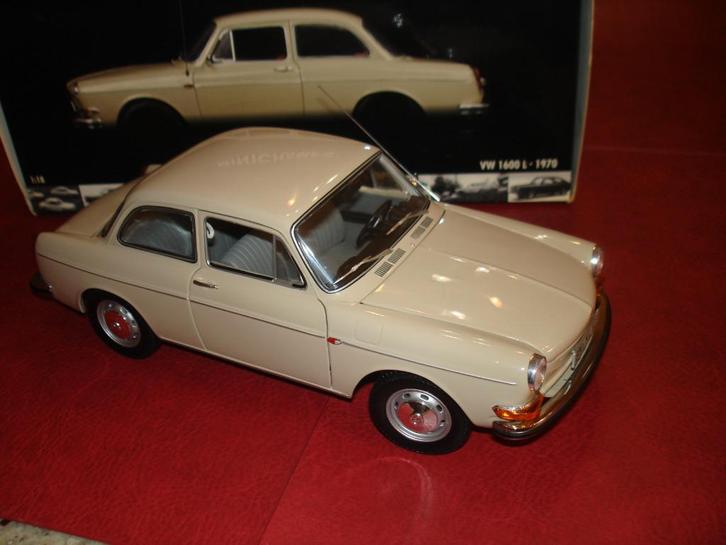 Minichamps VW Volkswagen 1600 L  Bj.1970 -- 1/18 --, Hobby en Vrije tijd, Modelauto's | 1:18, Zo goed als nieuw, Auto, MiniChamps
