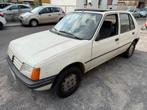 Peugeot 205 1.6essence boite automatique ancêtre, Auto's, Peugeot, Automaat, Euro 6, Wit, Berline