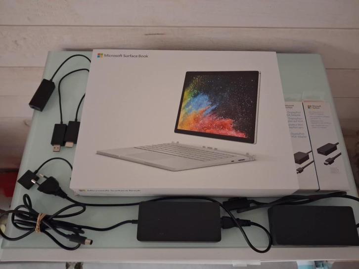 Surface Book 2 de 13,5 pouces modèle 1832/1835 + accessoires, Informatique & Logiciels, Ordinateurs portables Windows, Utilisé