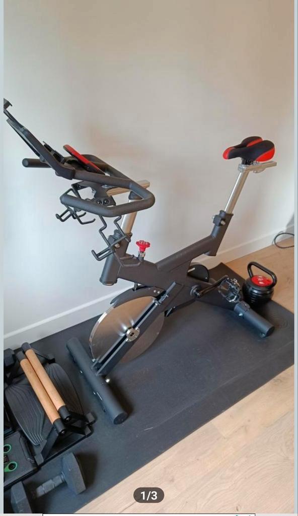Spinningfiets Sole SB700, Sport en Fitness, Fitnessmaterialen, Zo goed als nieuw, Ophalen