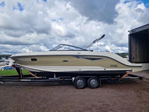 ** SEA RAY 250 SS  **, Sports nautiques & Bateaux, Speedboat, Comme neuf, 6 mètres ou plus, Essence, 200 ch ou plus, Polyester