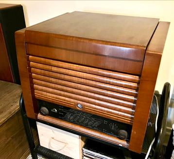 "HIS MASTER'S VOICE" Combi Radio/Grammofoon beschikbaar voor biedingen