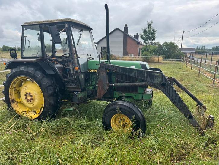 JOHN DEERE 2450 - 1987 - 70pk - fronthef, Zakelijke goederen, Landbouw | Tractoren, 5000 tot 7500, John Deere, tot 80 Pk, Gebruikt