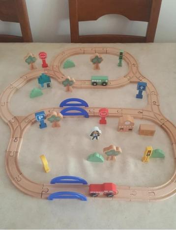 Houten circuit  beschikbaar voor biedingen